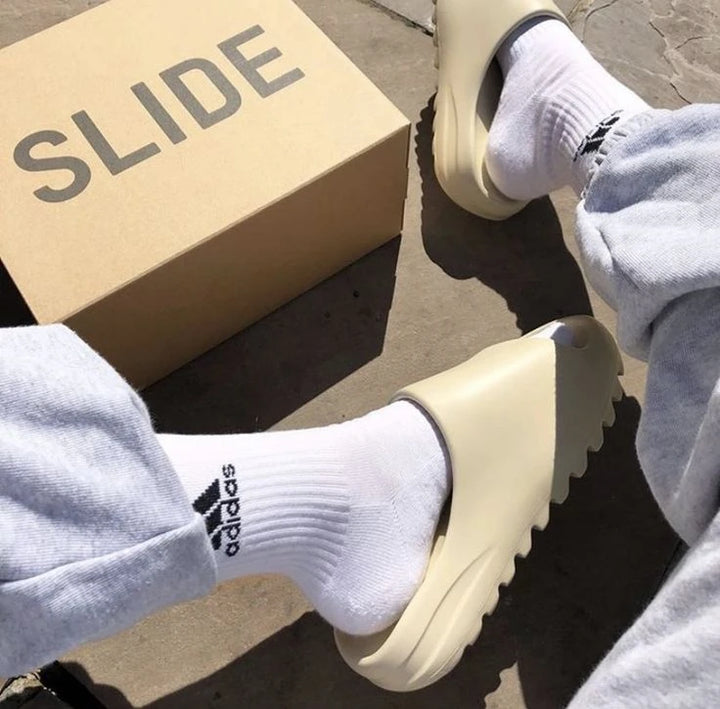 ADIDAS YEEZY SLIDE